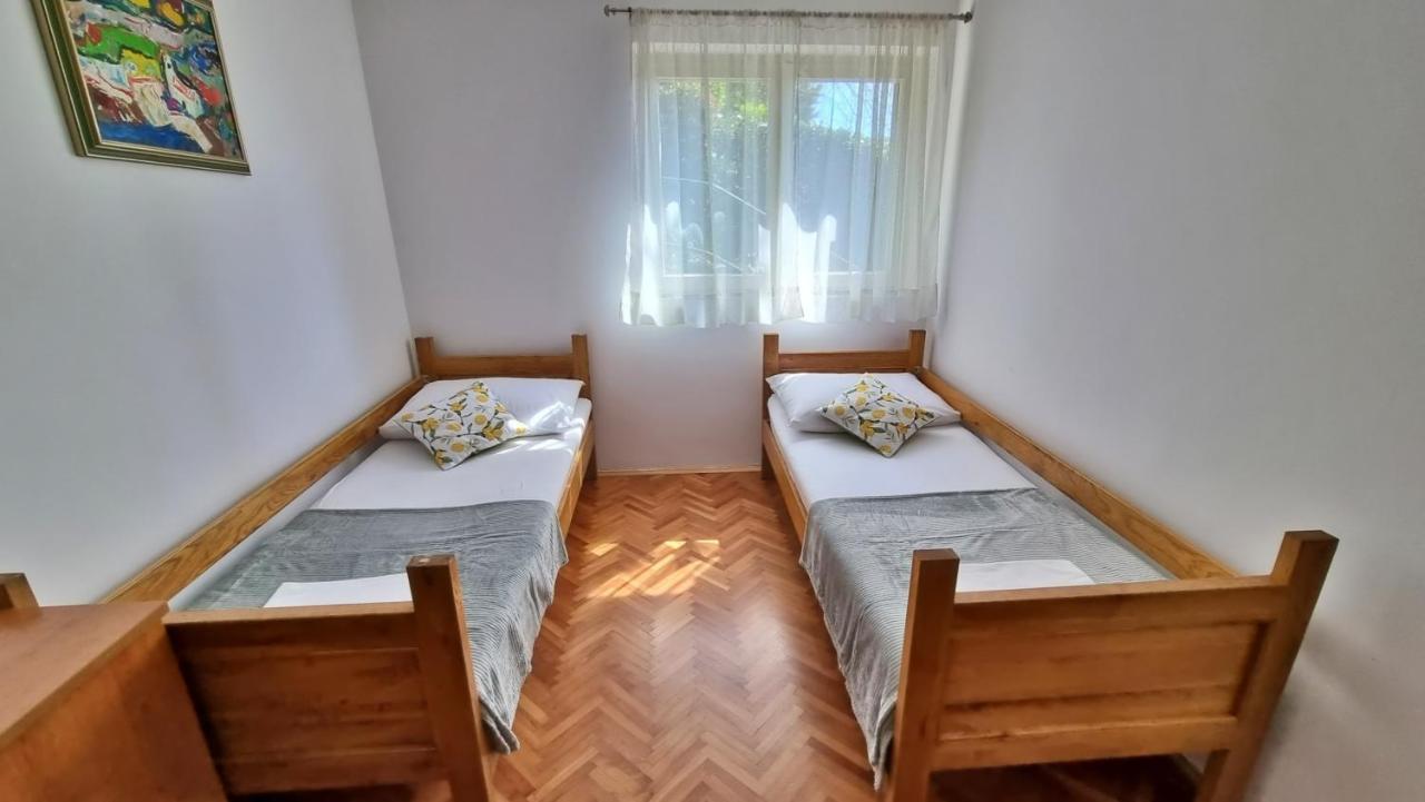 Apartment Tica Omiš Exterior foto