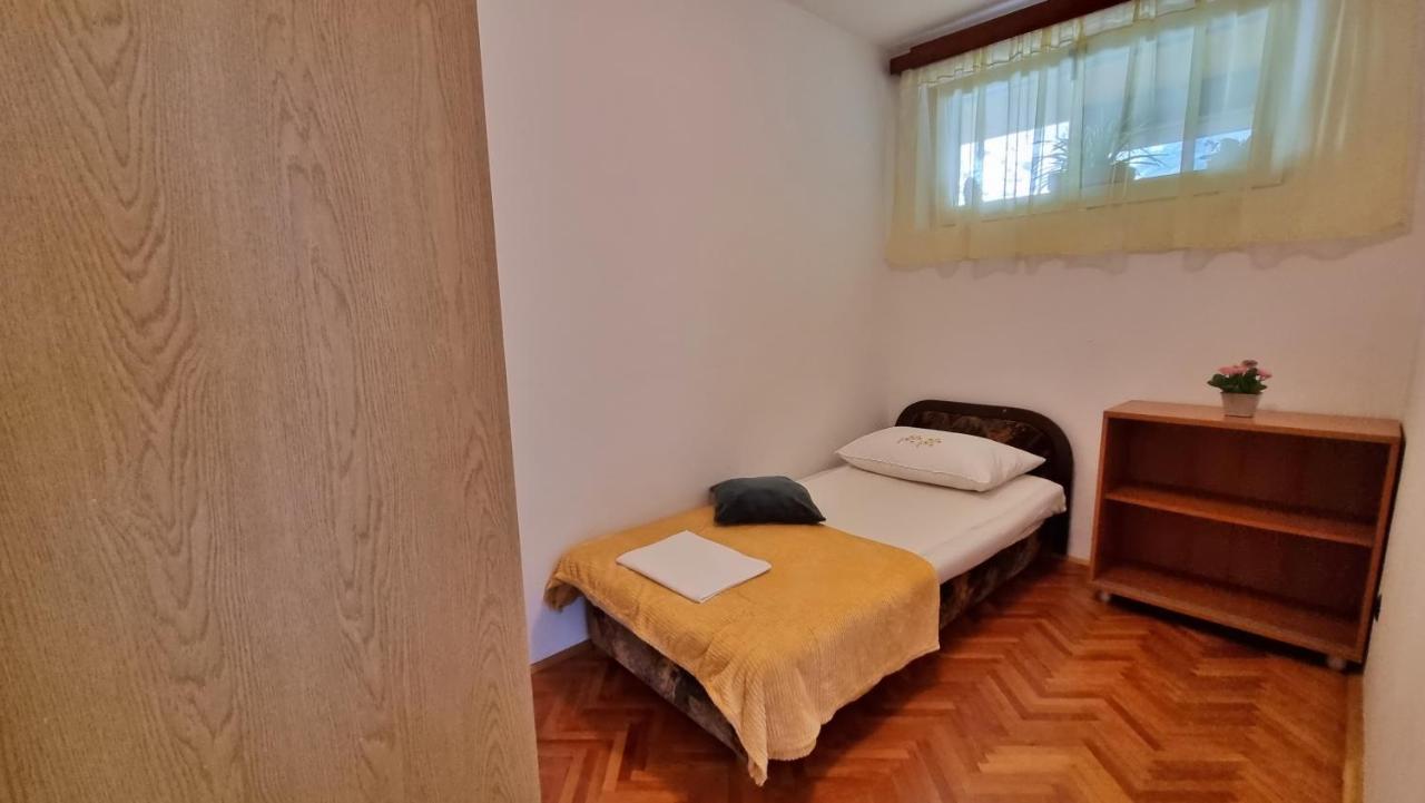 Apartment Tica Omiš Exterior foto