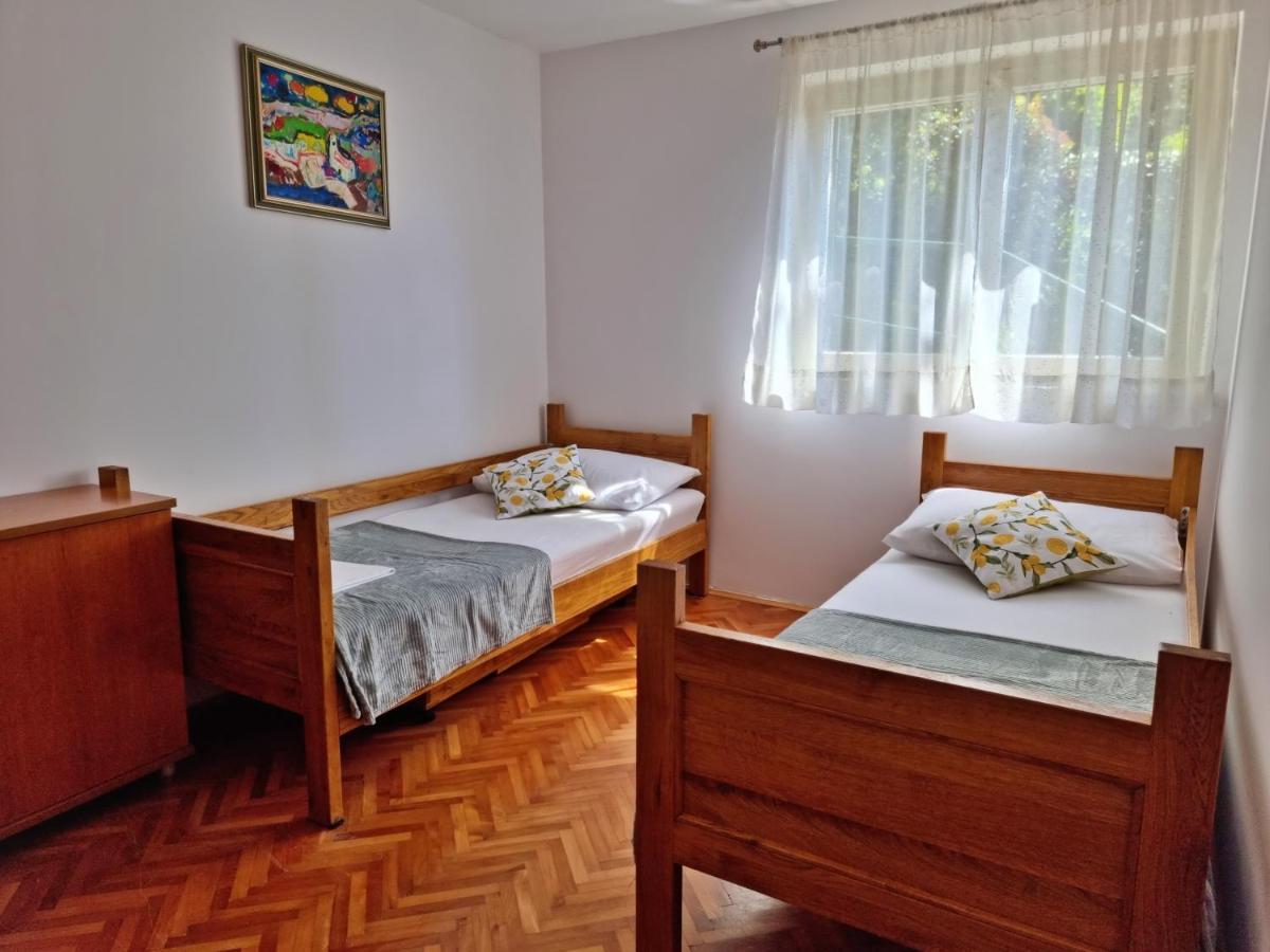 Apartment Tica Omiš Exterior foto